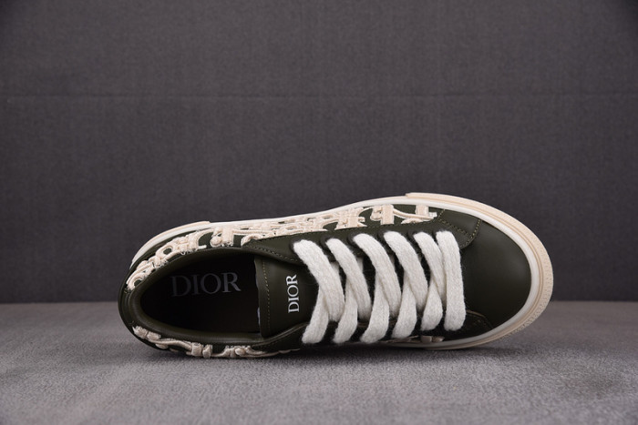 d1or b33 sneakers