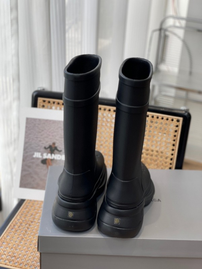 balen x crocs rubber rain boots-black