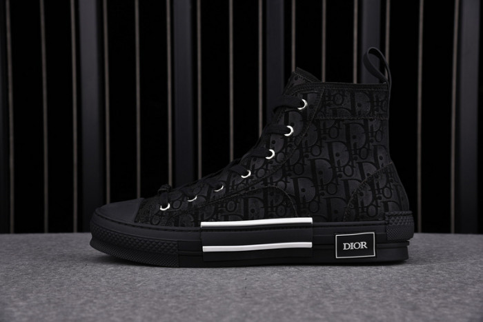 b23 oblique sneaker