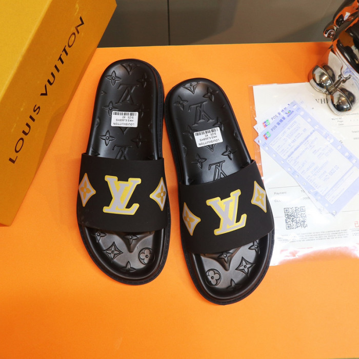 l1vv sandals